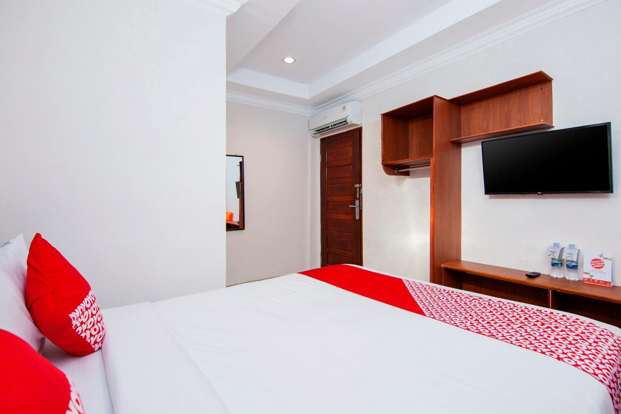 Super Oyo 621 Vania Residence Medan Exterior photo